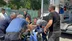 Çatı yangınına müdahale ederken bir alt kata düşen itfaiyeci yaralandı - BİLECİK