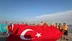 İstanbul Üsküdar'da 15 Temmuz Şehitleri Anısına Yüzücüler Bir Araya Geldi