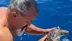 Alanya'da Çuvala Dolanan Caretta Caretta, Tekne Kaptanı Tarafından Kurtarıldı.