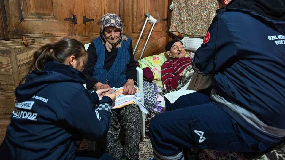 Mersin Büyükşehir'den Uzak Köylere Kadar Evde Bakım: Yaşlı ve Engellilerin Yanında
