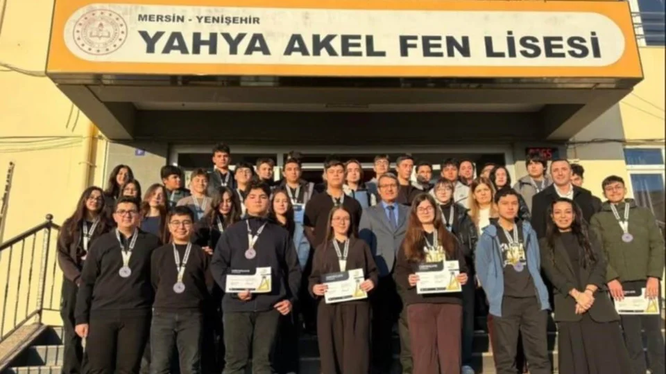 Mersin'in Gururu Yahya Akel Fen Lisesi: Matematik Olimpiyatlarında Dünya Çapında 91 Madalya Kazandı, Zirve Türkiye'nin!
