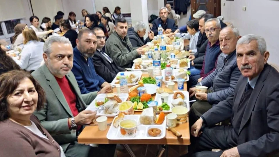 Türkü Yürekliler İftarda Buluştu