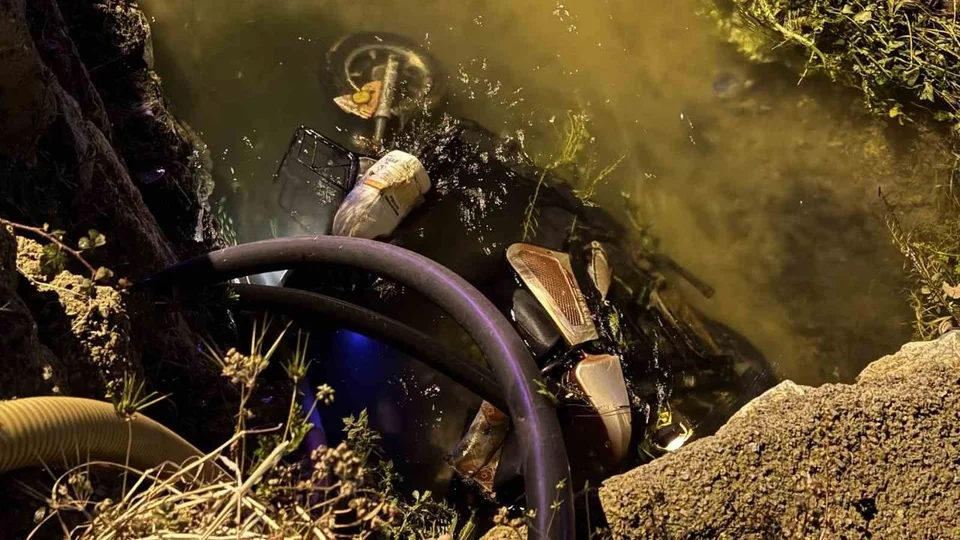 Bozyazı’da Otomobilin Çarptığı Elektrikli Bisiklet Kanala Düştü: 1 Ölü, 1 Yaralı