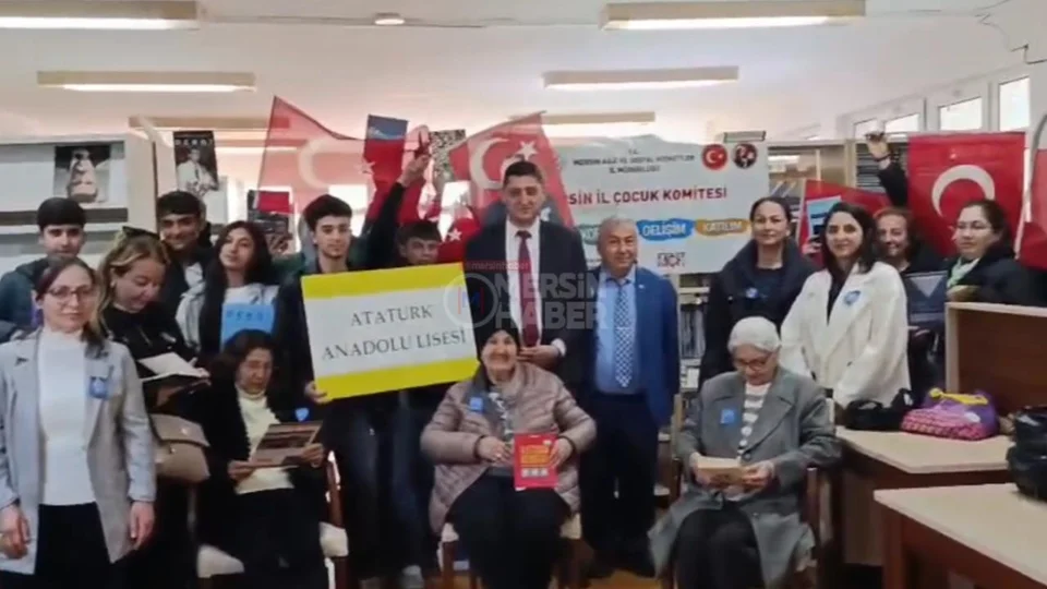 Mersin’de Kuşaklar Kütüphanede Buluştu: Dede, Nine ve Torun Birlikte Kitap Okudu