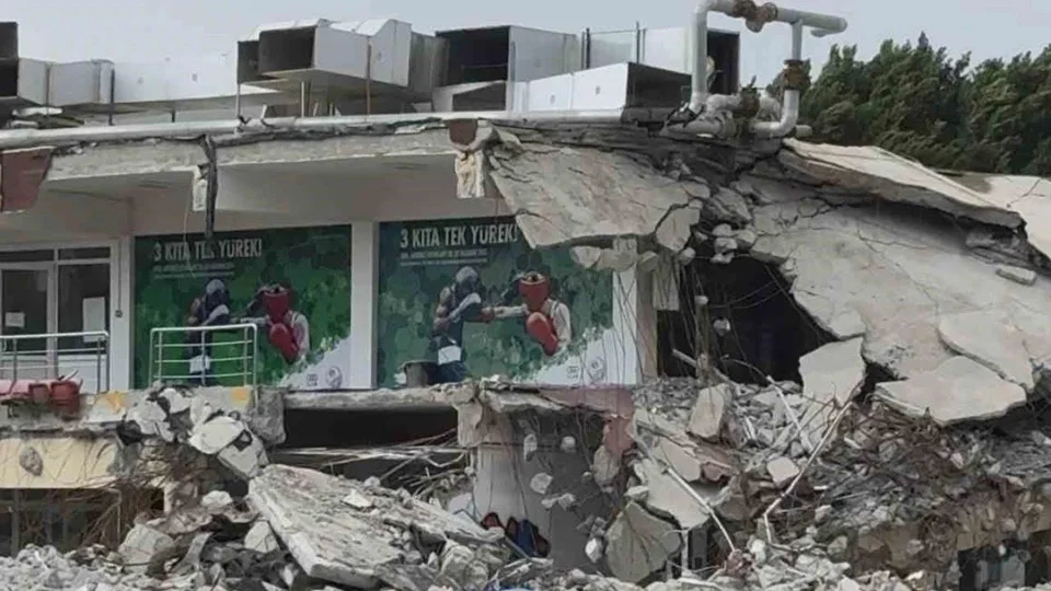 Tarsus Spor Salonu'nun Yıkımı Durdu