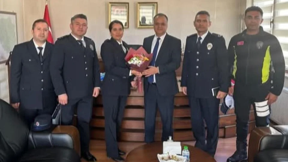 Mut Kaymakamı Çelikkol, İlçe Emniyet Teşkilatı Personelini Makamında Ağırladı
