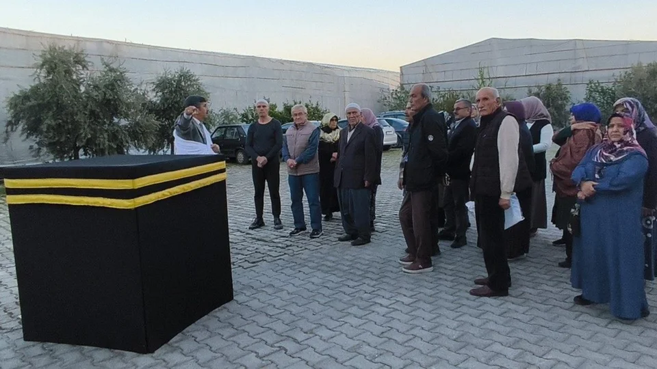 Anamur’da Hac Eğitim Seminerleri Tamamlandı: Hacı Adaylarına Uygulamalı Eğitim Verildi