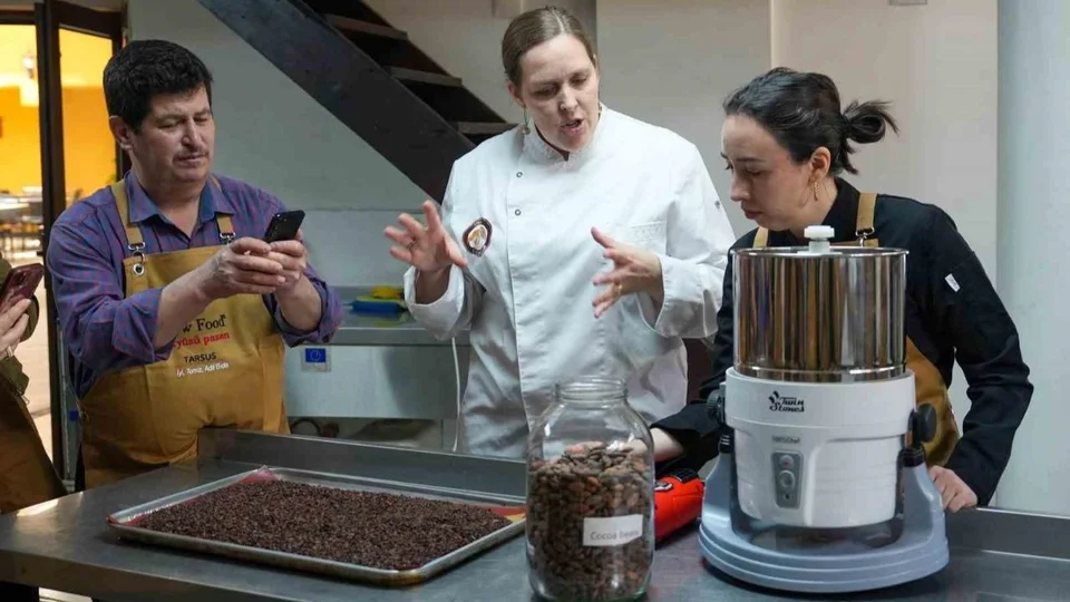 Tarsus Gastronomi Merkezi’nde Belçika ve Hollanda’lı Şeflerle Çikolata Eğitimi