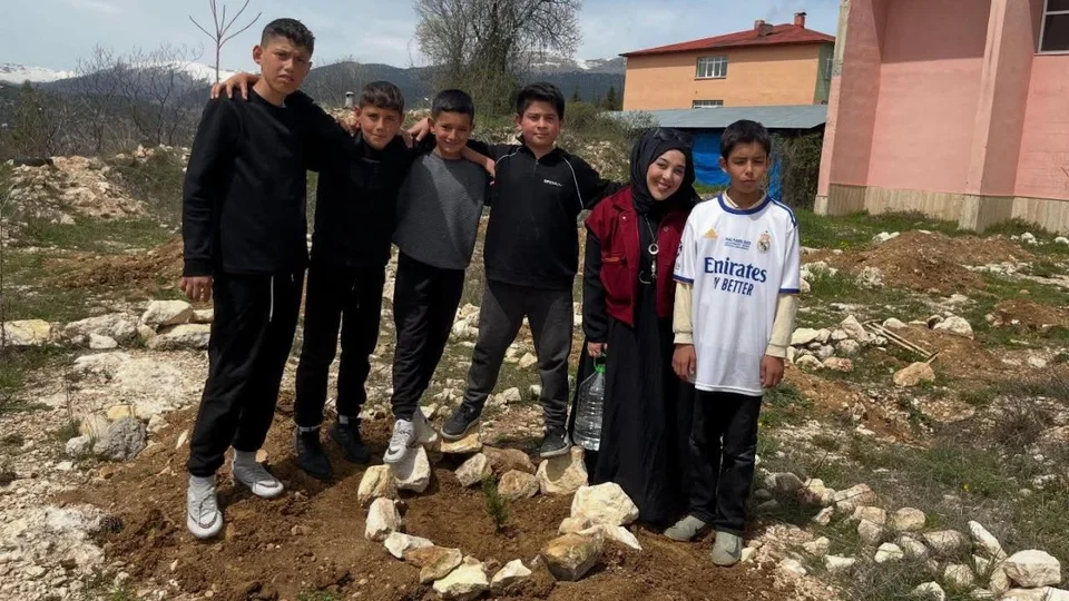 Çamlıyayla'da "bir Şefkat Haresi" Projesi Kapsamında Fidan Dikimi Etkinliği