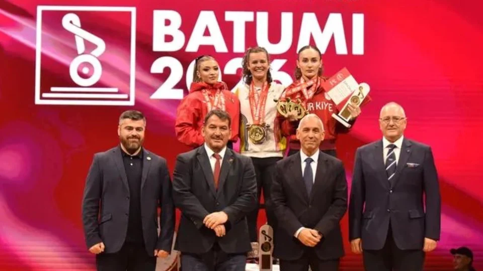 Batum’da Millilerden 4 Madalya