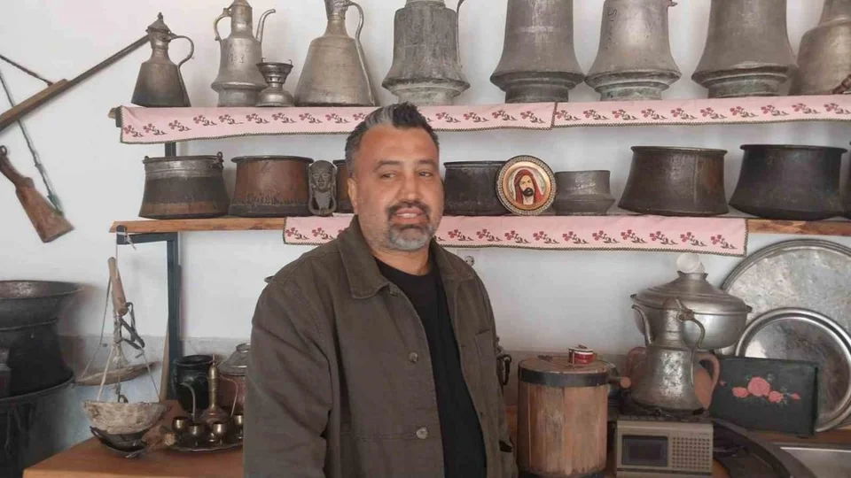 Mut’ta Bir Lokanta Değil, Zaman Makinesi: Baba Yadigarı Lokantayı “ Nostalji Müzesi”ne Dönüştürdü