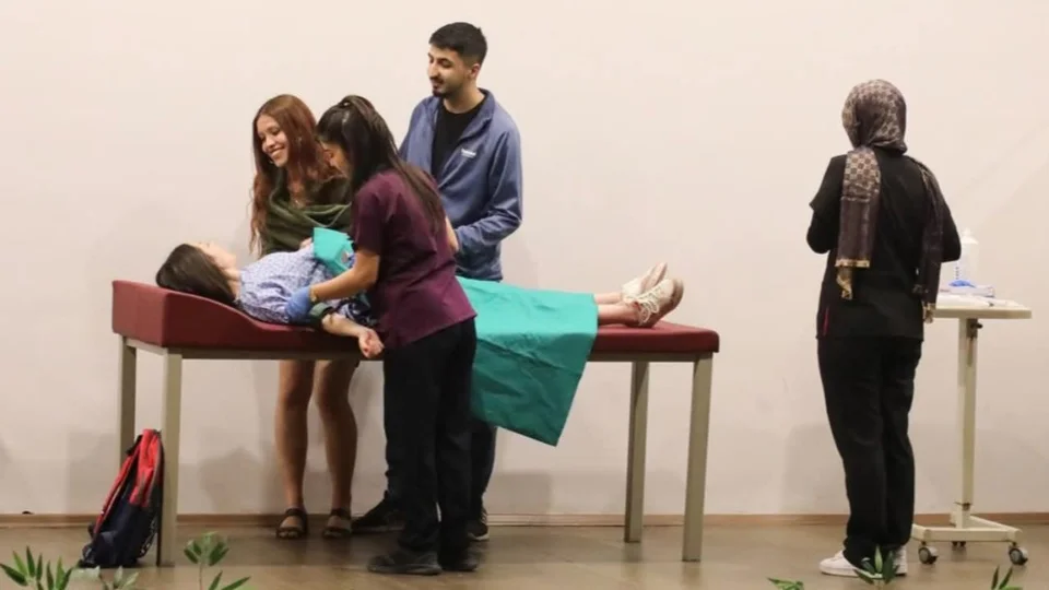 Tarsus Üniversitesi'nin Ebelik Bölümünden Midfest’26 Etkinliği