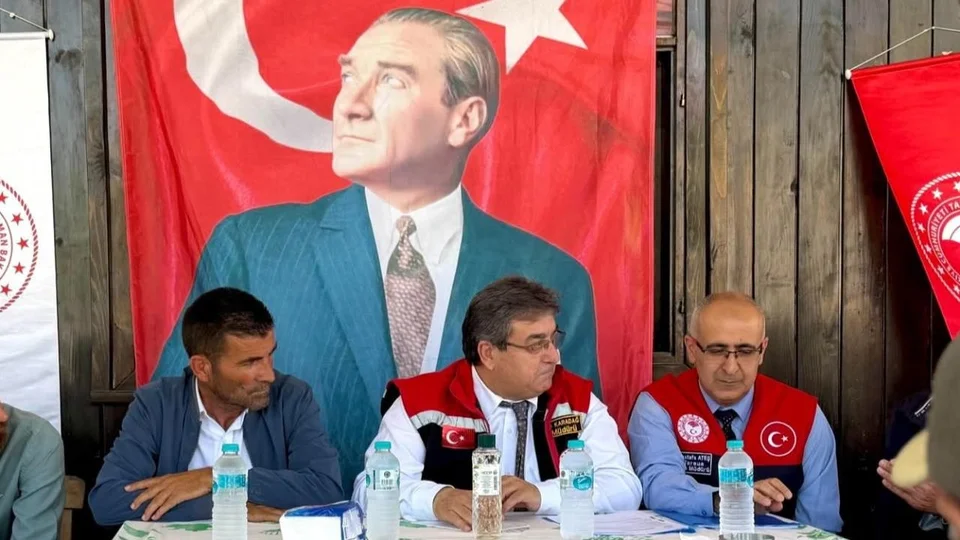 Tarsus Çiçekli Köyünde "Çiftçi Bilgilendirme ve İstişare Toplantısı" Yapıldı