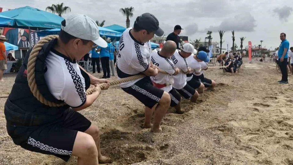Silifke’de Halat Çekme Şöleni: 25 Takım, 220 Sporcu Kıyasıya Mücadele Etti