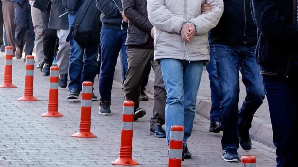 Mersin Merkezli 6 İlde Fuhuş Operasyonu: 67 Mağdur Kurtarıldı, 8 Şüpheli Tutuklandı