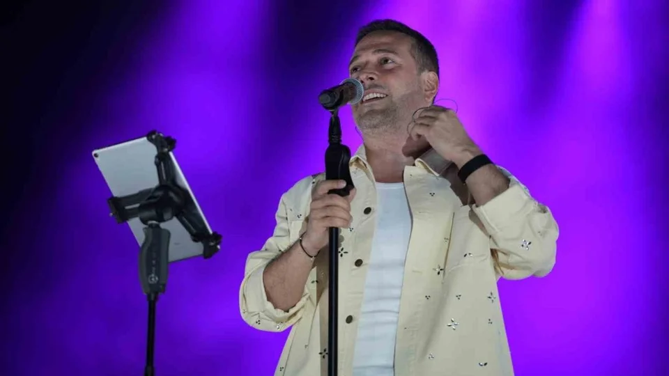 Soli Sahili’nde Oğuzhan Koç Rüzgarı: Mersin Kültür Yolu Festivali’nin İlk Gününe Oğuzhan Koç Damga Vurdu