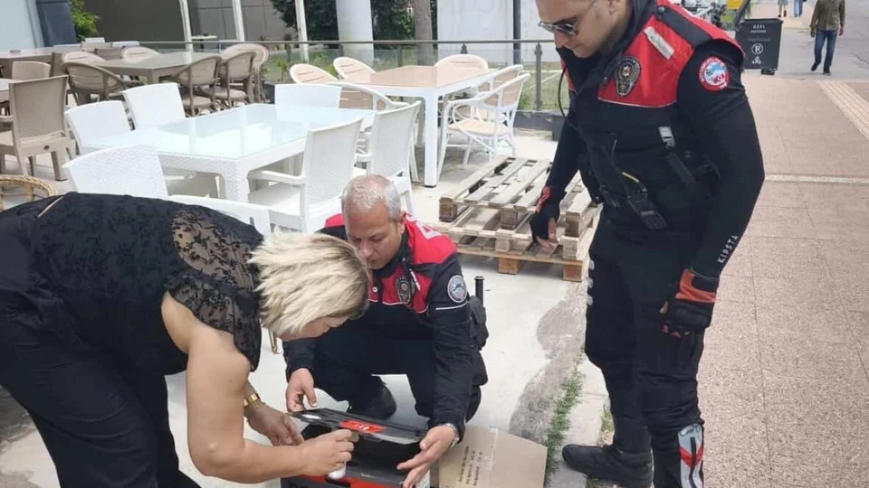 Yunuslar’dan Güzel Hareket: Mezitli’de Mazgala Sıkışan Yavru Kedi, Yunus Ekiplerince Kurtarıldı
