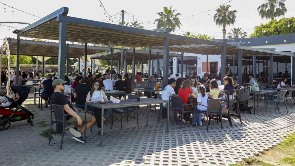 Mersin Büyükşehir’in Denizkızı Kafeleri Bayramda Yoğun Ziyaretçi Ağırladı