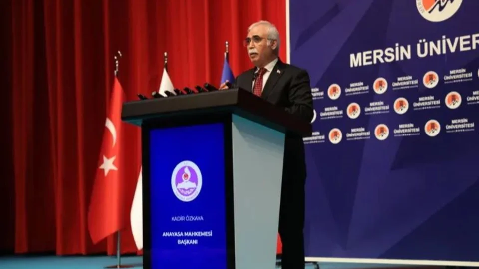 Anayasa Mahkemesi Başkanı Kadir Özkaya, Mersin'de Öğrencilerle Buluştu