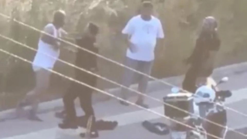 Mersin’de Yasaklı Madde Şüphesiyle Durdurulan Şahıslar Polise Direndi, Arbede Çıktı