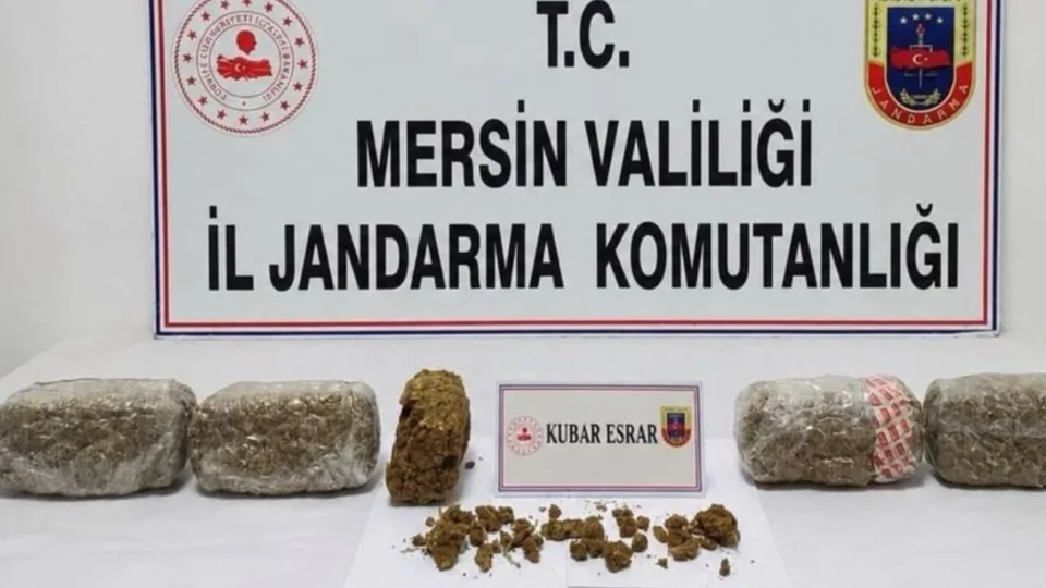 Yenişehir'de Jandarmadan Kaçamadılar: 6 Kilo 300 Gram Esrarla Yakalanan 2 Zehir Taciri Tutuklandı!