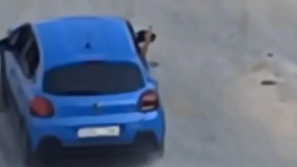 Mersin Emniyeti Acımadı: Drift Atarak Trafiği Tehlikeye Sokan Sürücüye 140 Bin TL Ceza Ve 60 Gün Men