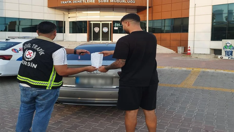 Öyle Bir Ceza Yedi Ki... Mersin’de Makas Atan Sürücüye Yarım Araba Parası Ceza!