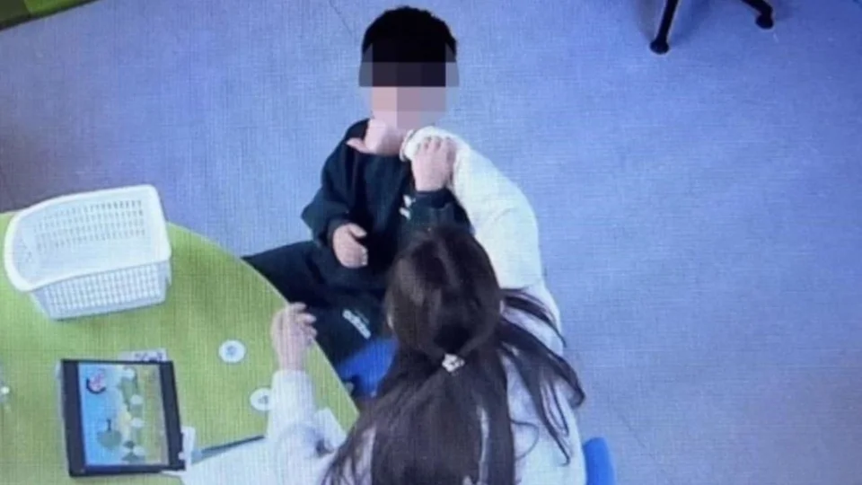 Mersin’de Otizmli Çocuğa Şiddet Davasında Tutukluluğa Devam Kararı!Flaş Gelişme: Son 6 Ayın Kamera Kayıtları İncelenecek!