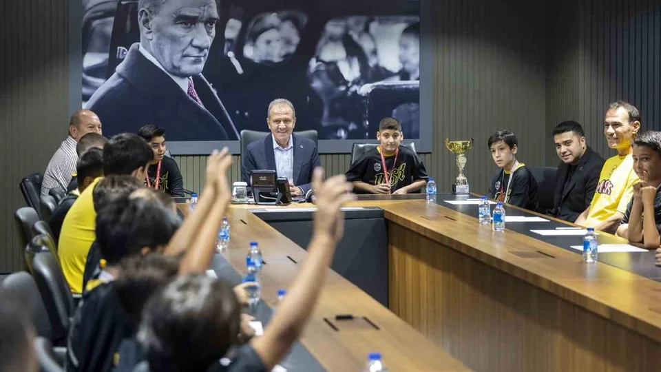 Başkan Seçer: "MSK’nın Altyapıdan Sporcu Yetiştiren Bir Okul Olmasını İstiyorum"
