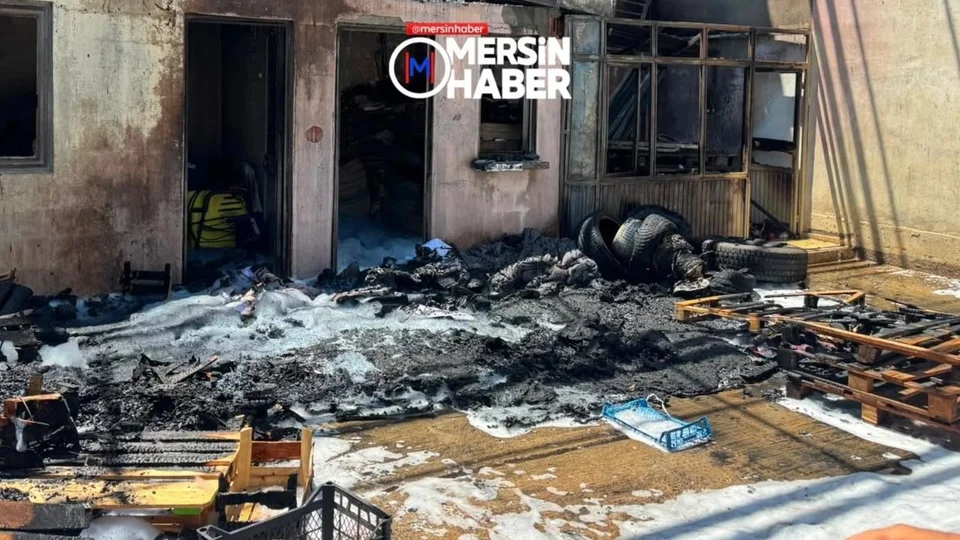 Mersin Hali’nde Depo Yangını: Kasalar Yandı, İtfaiye Faciyı Önledi!