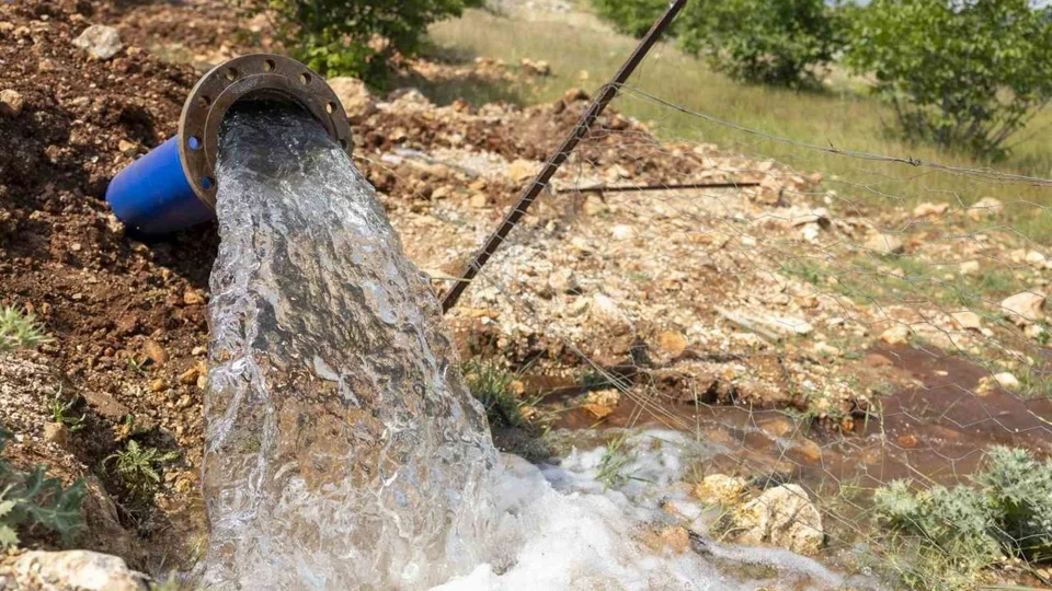 Silifke'de Yarım Asırlık Kuraklık Sorununa Kalıcı Çözüm: MESKİ'nin Gökler Deresi Projesiyle Kesintisiz Su Dönemi Başladı...22 Mahallenin Su Çilesi Sona Erdi!