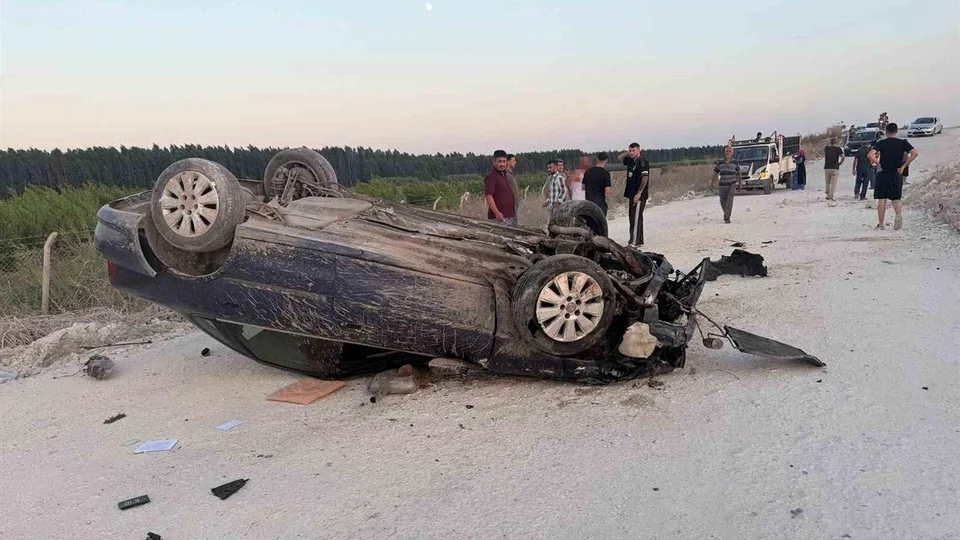 Tarsus'ta Tarla Yolunda Kaza: Taşlara Çarpan Araç Takla Attı, 22 Yaşındaki Genç Kız Can Verdi