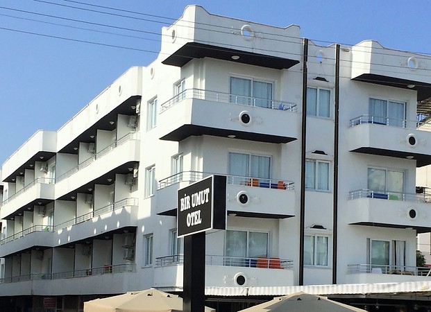 Bir Umut Otel (Kızkalesi)
