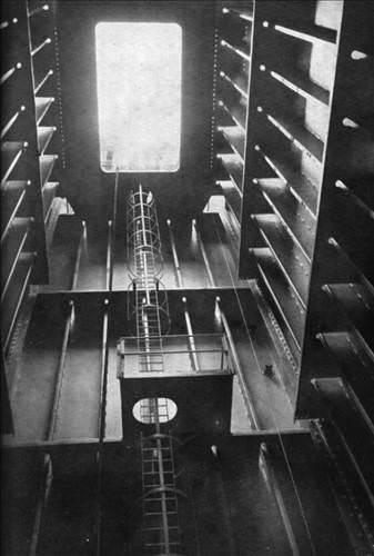 Kulelerden birinin içi...