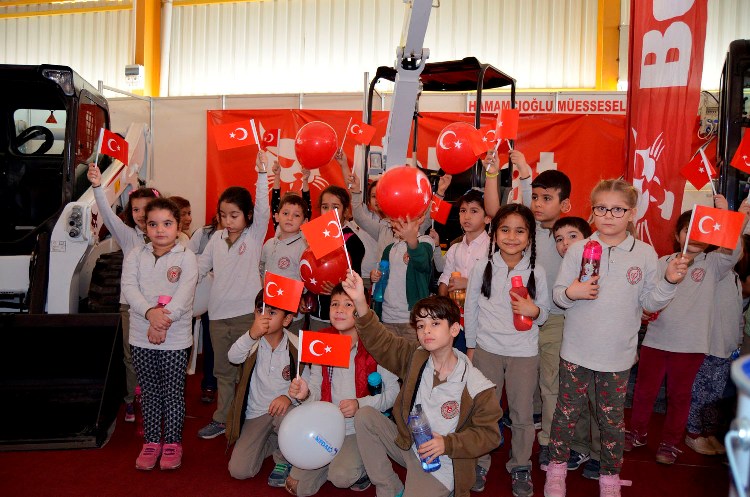 29 Ekim Konulu Resim Ve Kompozisyon Yarışması