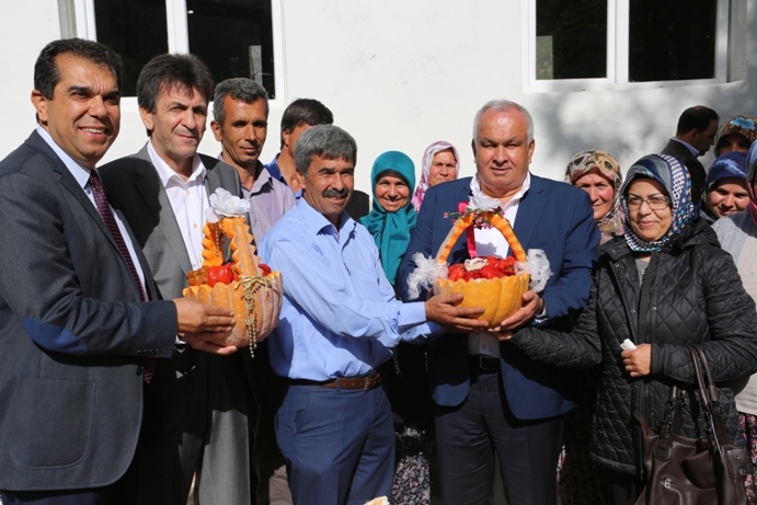 Ürünlerin Pazarlama Sorunu Çözülmeli