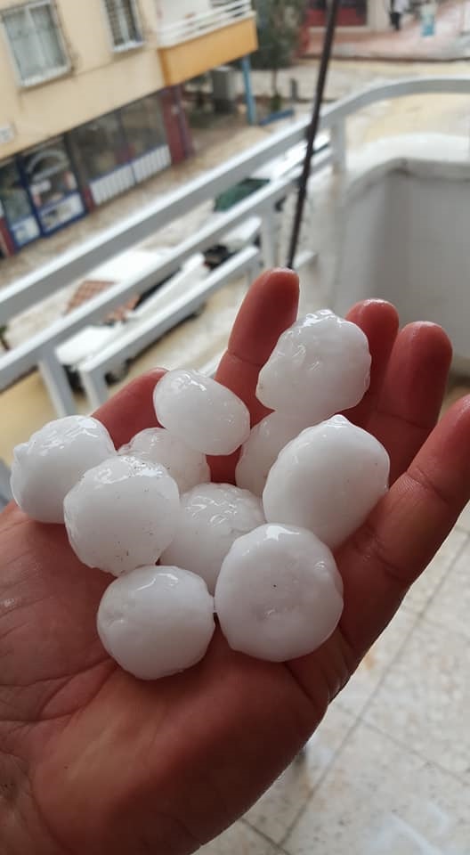 Mersin'de Dolu Yağışı Dakikalarca Sürdü