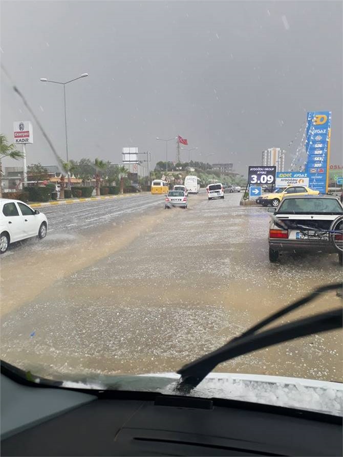 Şiddetli Yağışlar Hayatı Olumsuz Etkiledi