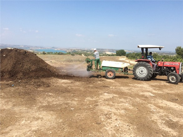 Belediye Koku İle Mücadelede Devam Ediyor