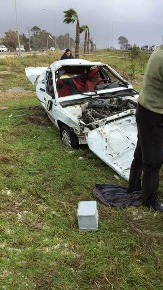 Arabalar Adeta Preslenmiş Gibi Hurdaya Döndü