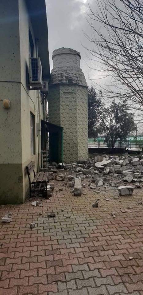 Hortum nedeniyle Camilerin Minareleri Yıkıldı ve tuğla parçaları metrelerce etrafa saçıldı