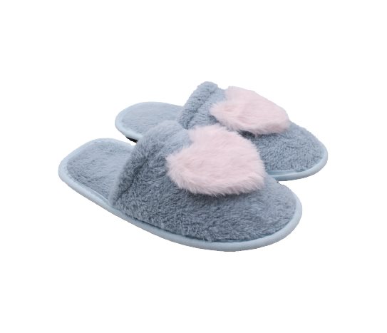 Kalpli Terlik Kadın