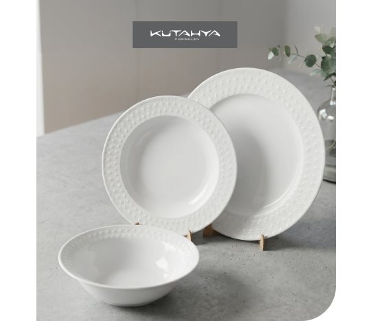 18 PARÇA RÖLYEFLİ PORSELEN YEMEK TAKIMI