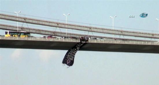 Boğaziçi Köprüsü'nde 'tezkere' eylemi!