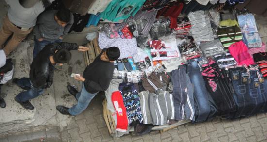 Hakkari'de bayram pazarı kuruldu!