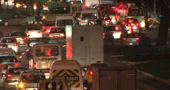 Ve bayram trafiği başladı!!