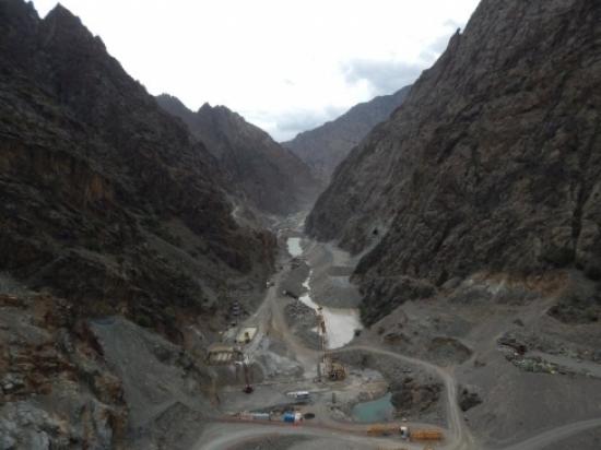 Tamamlandığında 270 Metre Gövde Yüksekliği İle 236 Metre Yüksekliğindeki İstanbul Sapphire'i Geride Bırakacak