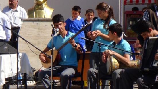 Kars'ta İlk Ders Zili Çaldı