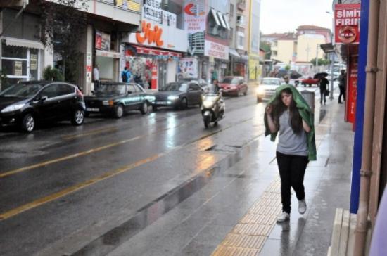 Yalova'da Kuruyan Barajlara Yağmur Dopingi