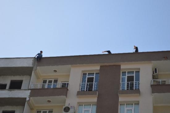 Şırnak'ta Bir Genç İntihar Girişiminde Bulundu